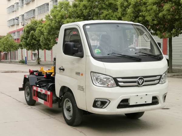 程力威牌CLW5031ZXXB6型車廂可卸式垃圾車